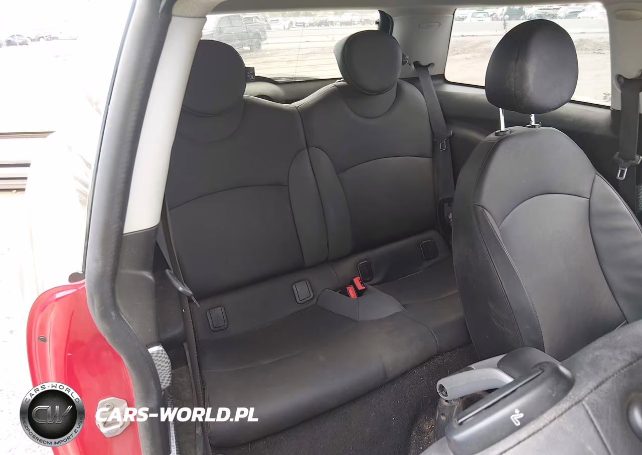 2010 Mini Cooper S VIN:WMWMF7C59ATZ71110 - 8