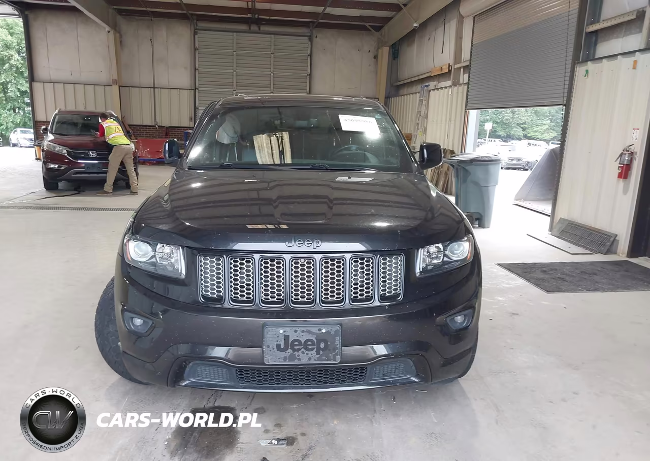 2015 Jeep Grand Cherokee Altitude VIN:1C4RJFAG7FC775390 - 12