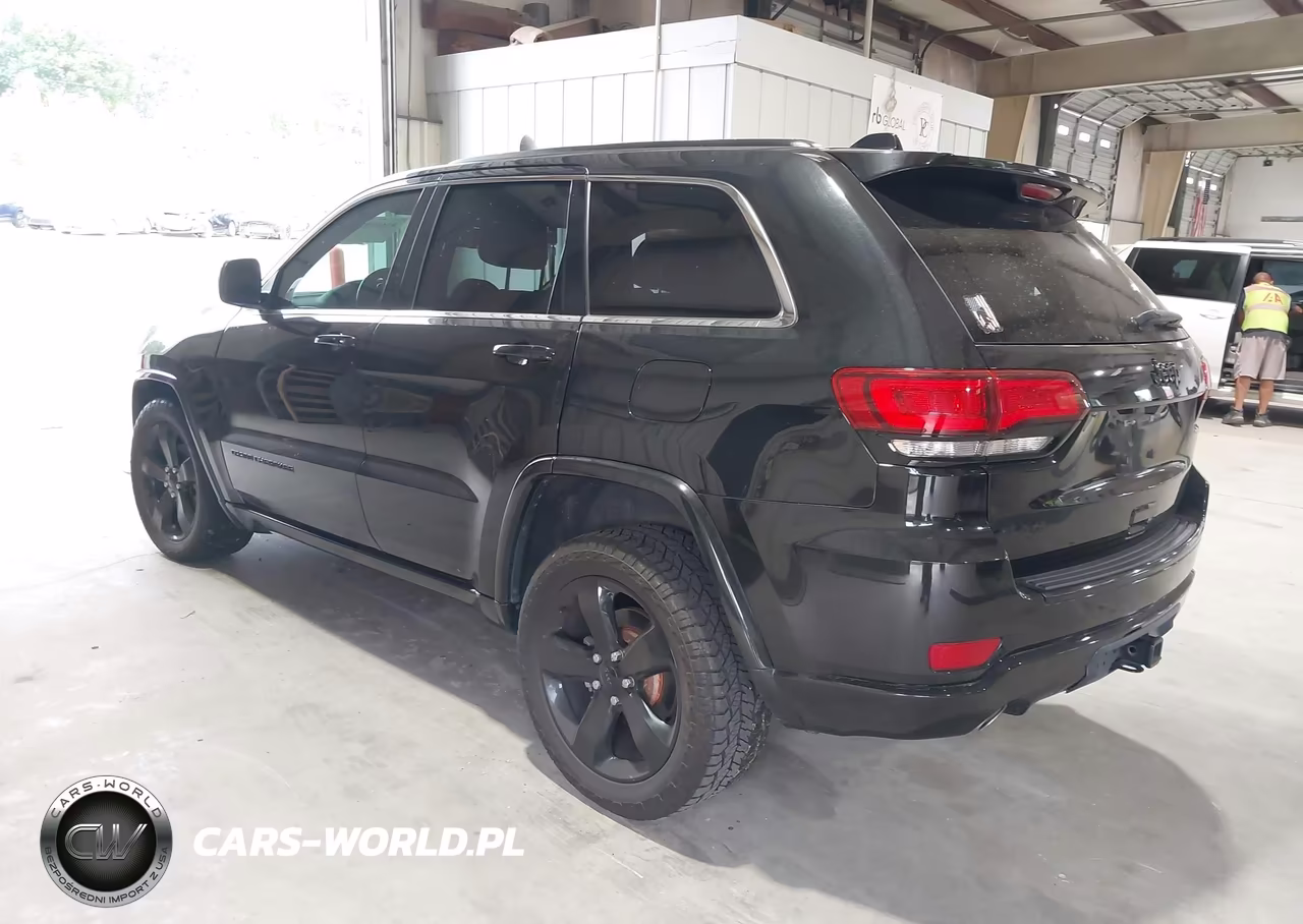 2015 Jeep Grand Cherokee Altitude VIN:1C4RJFAG7FC775390 - 3