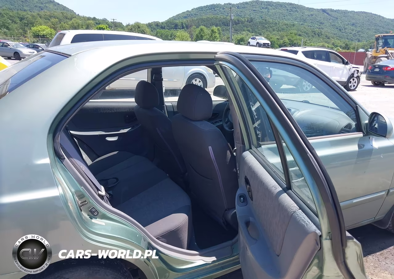 2005 Hyundai Accent Gls VIN:KMHCG45C95U616147 - 8