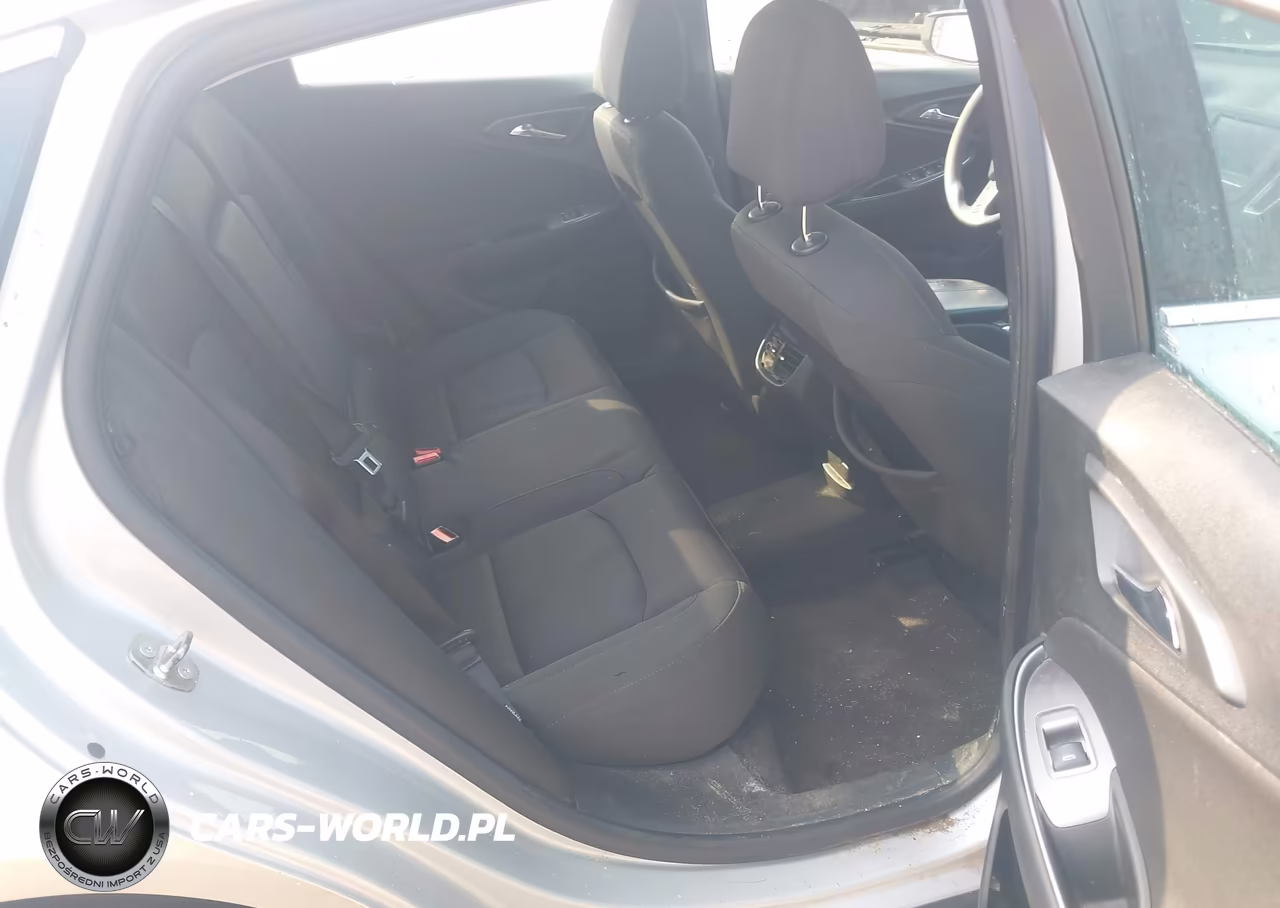 2018 Chevrolet Malibu Lt VIN:1G1ZD5ST8JF249749 - 8