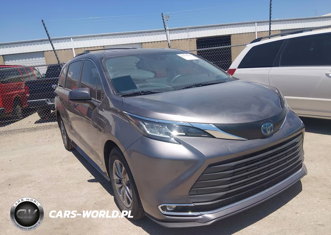 2021 Toyota Sienna Xle