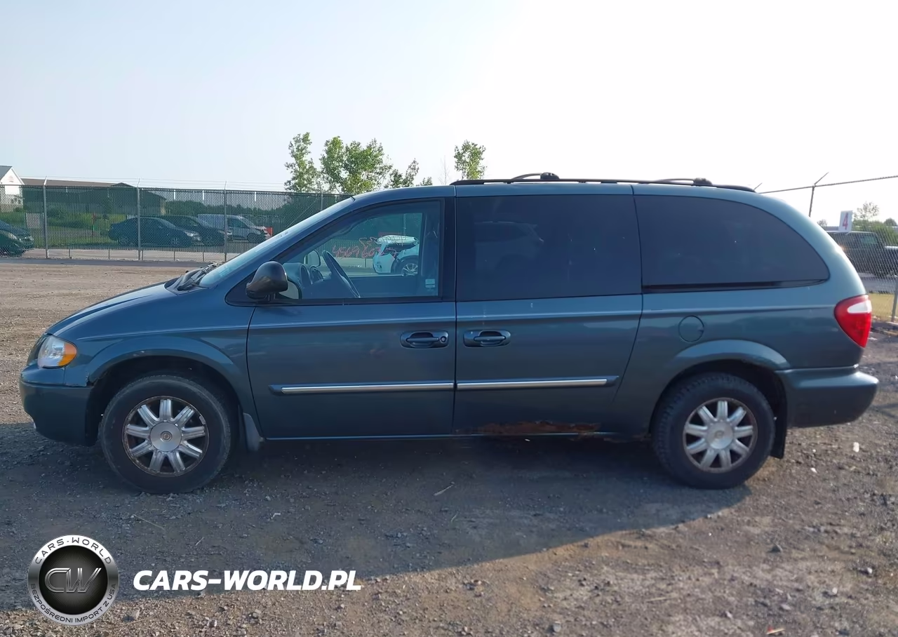 2006 Chrysler Town & Country Touring VIN:2A4GP54LX6R851615 - 14