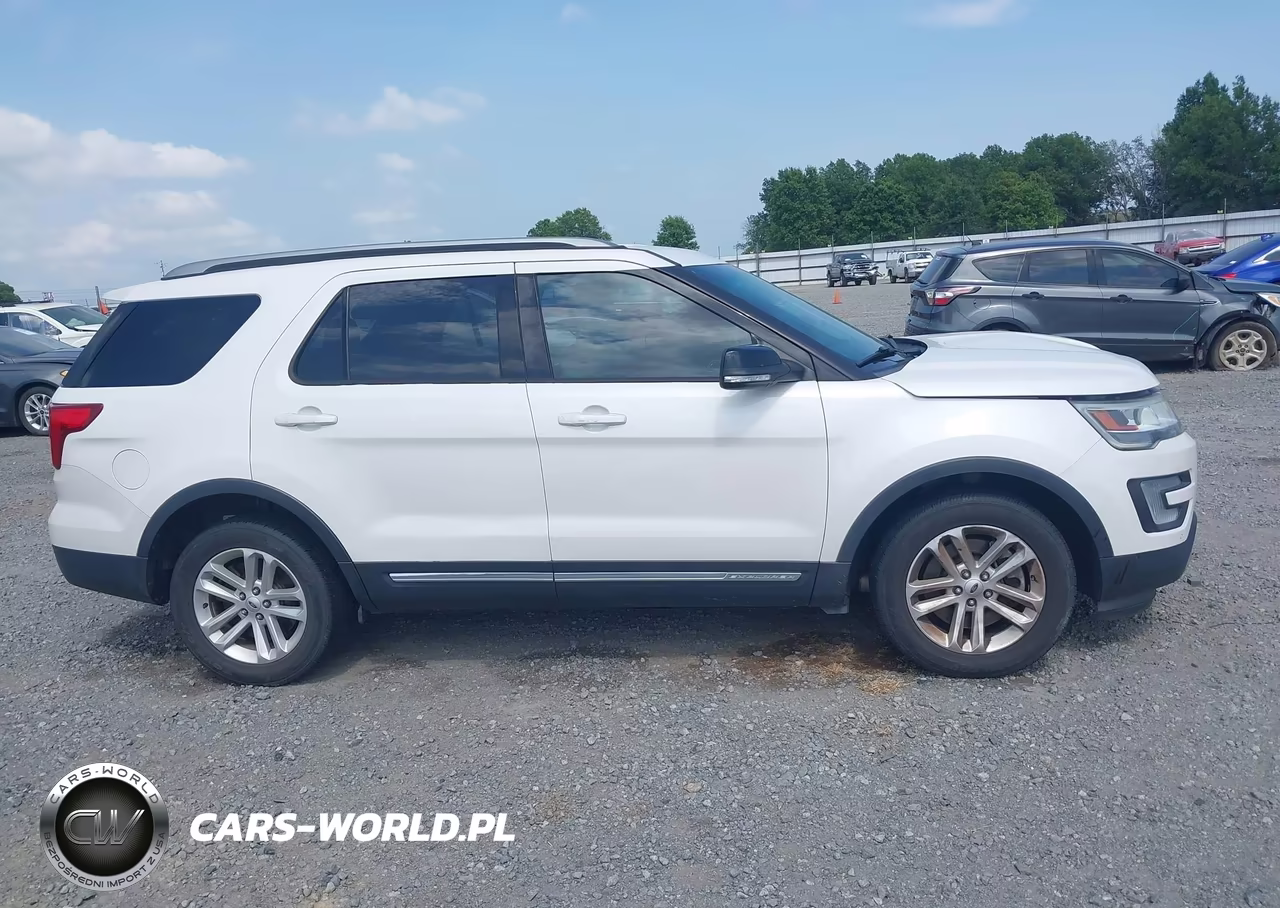2017 Ford Explorer Xlt VIN:1FM5K7D86HGA73056 - 14