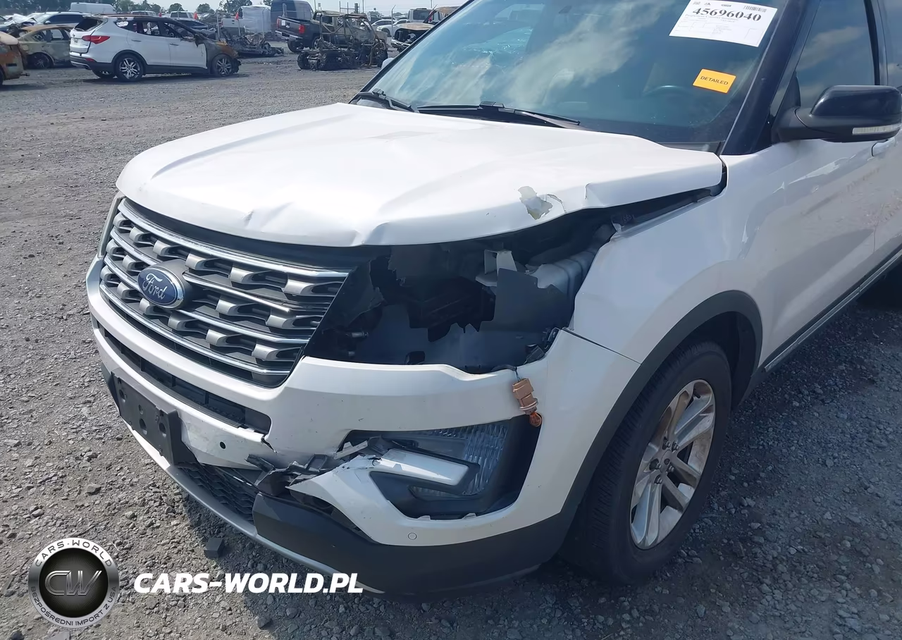2017 Ford Explorer Xlt VIN:1FM5K7D86HGA73056 - 6