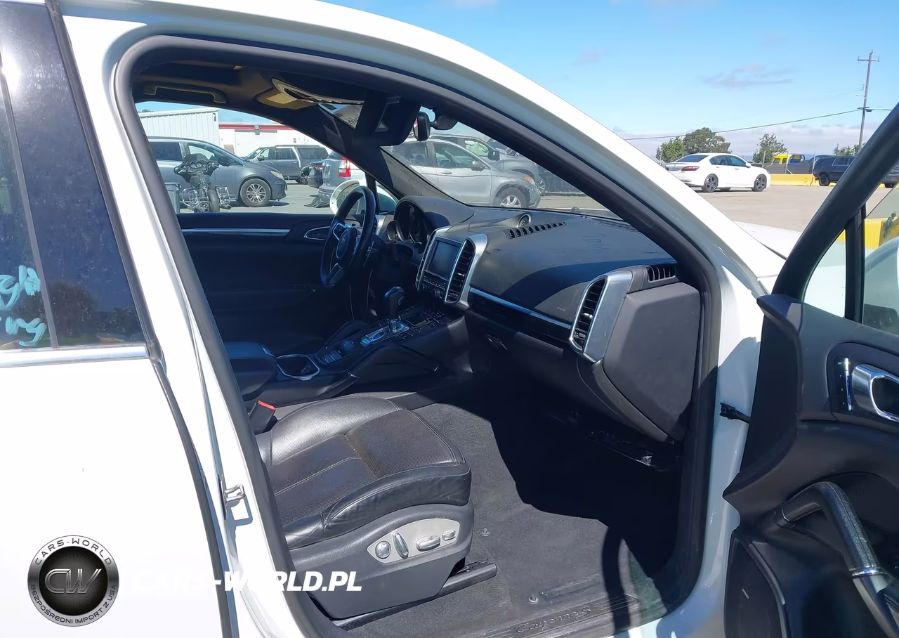 2016 Porsche Cayenne E-Hybrid S VIN:WP1AE2A21GLA64332 - 5