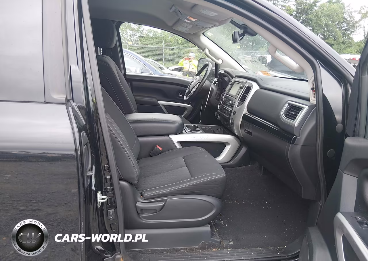 2017 Nissan Titan Sv VIN:1N6AA1C59HN571948 - 5