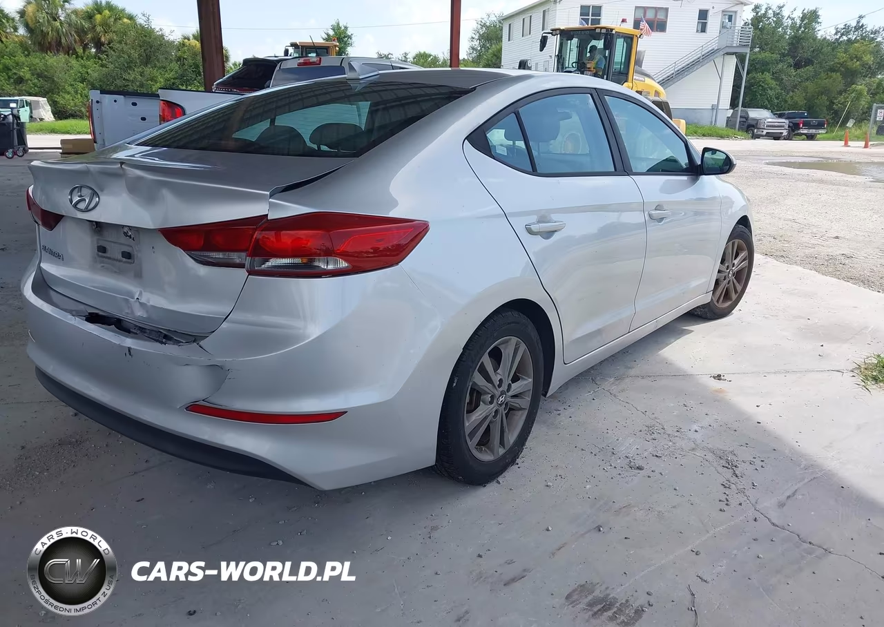 2018 Hyundai Elantra Sel VIN:5NPD84LFXJH230053 - 4
