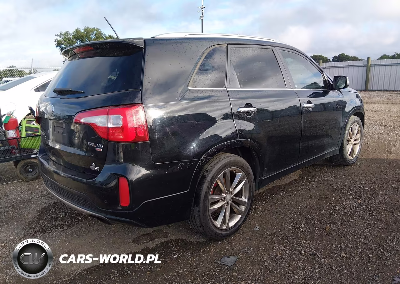 2014 Kia Sorento Limited V6 VIN:5XYKW4A70EG451926 - 4