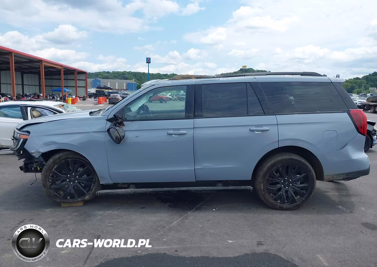 2025 Ford Expedition Platinum VIN:1FMJU1M80SEA21690 - 14