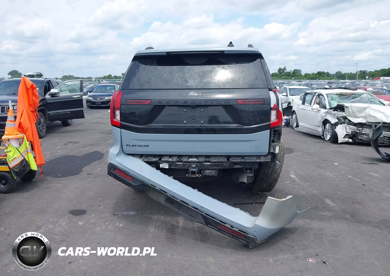 2025 Ford Expedition Platinum VIN:1FMJU1M80SEA21690 - 16