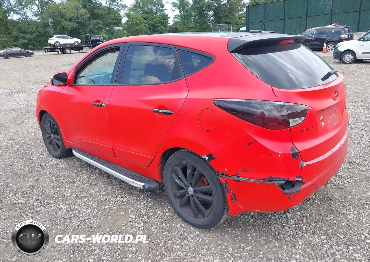 2010 Hyundai Tucson Limited VIN:KM8JU3AC8AU103899 - 3