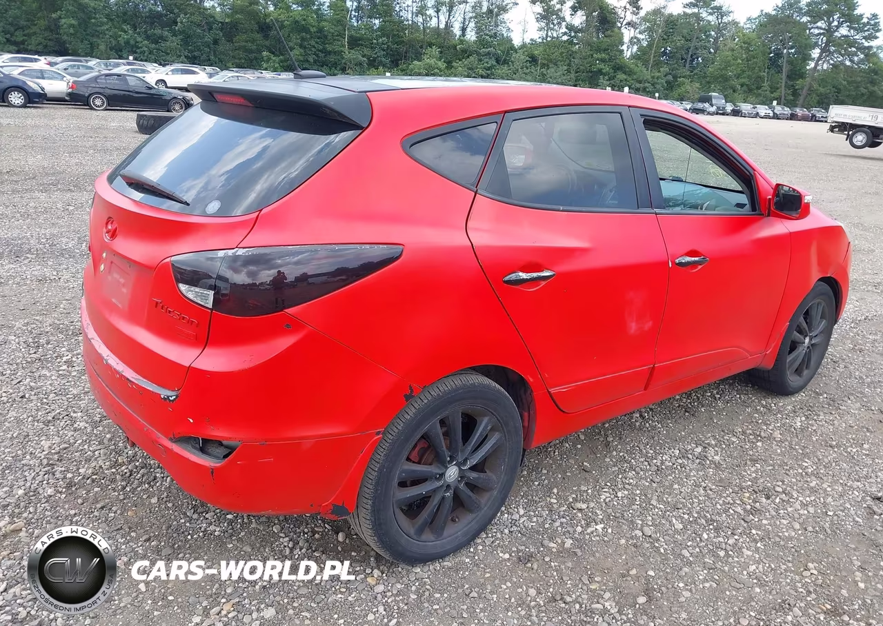 2010 Hyundai Tucson Limited VIN:KM8JU3AC8AU103899 - 4