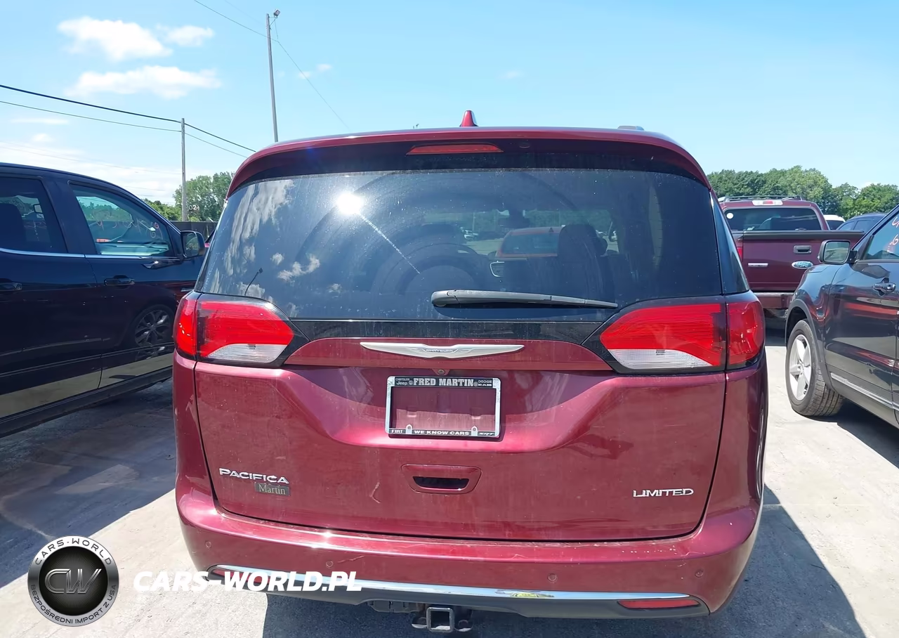 2017 Chrysler Pacifica Limited VIN:2C4RC1GG8HR525896 - 16