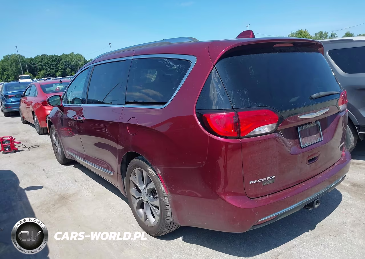 2017 Chrysler Pacifica Limited VIN:2C4RC1GG8HR525896 - 3