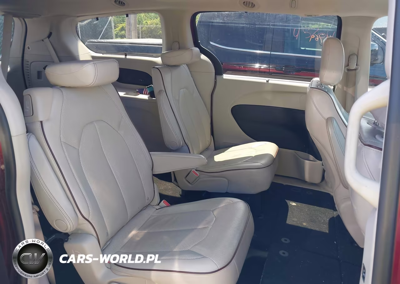 2017 Chrysler Pacifica Limited VIN:2C4RC1GG8HR525896 - 8