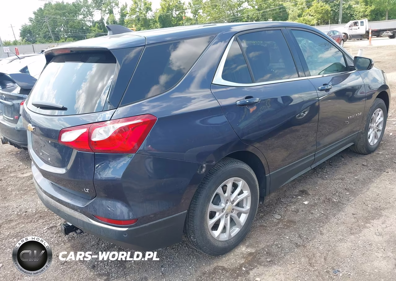 2018 Chevrolet Equinox Lt VIN:3GNAXJEV1JS579480 - 4