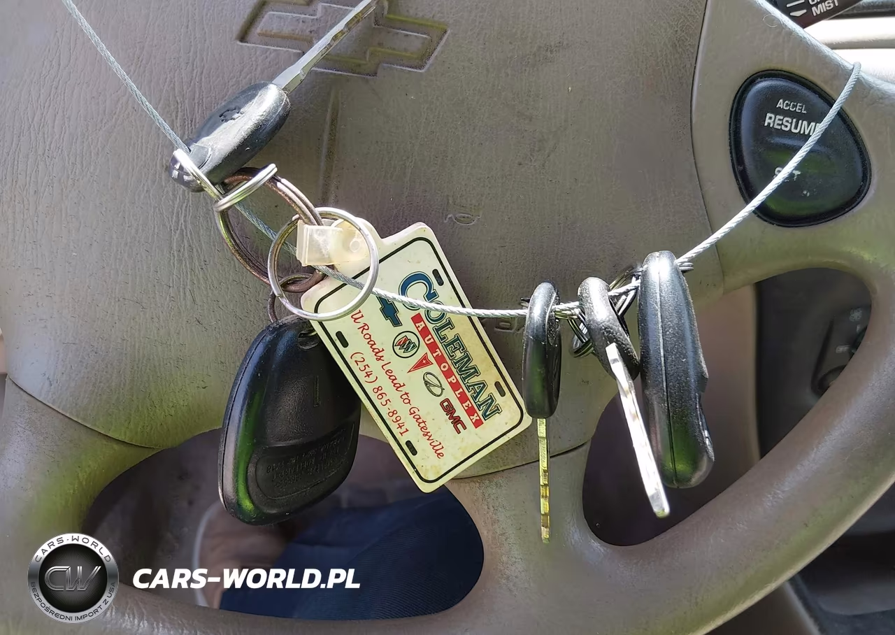 2002 Chevrolet Malibu VIN:1G1ND52J22M535705 - 11
