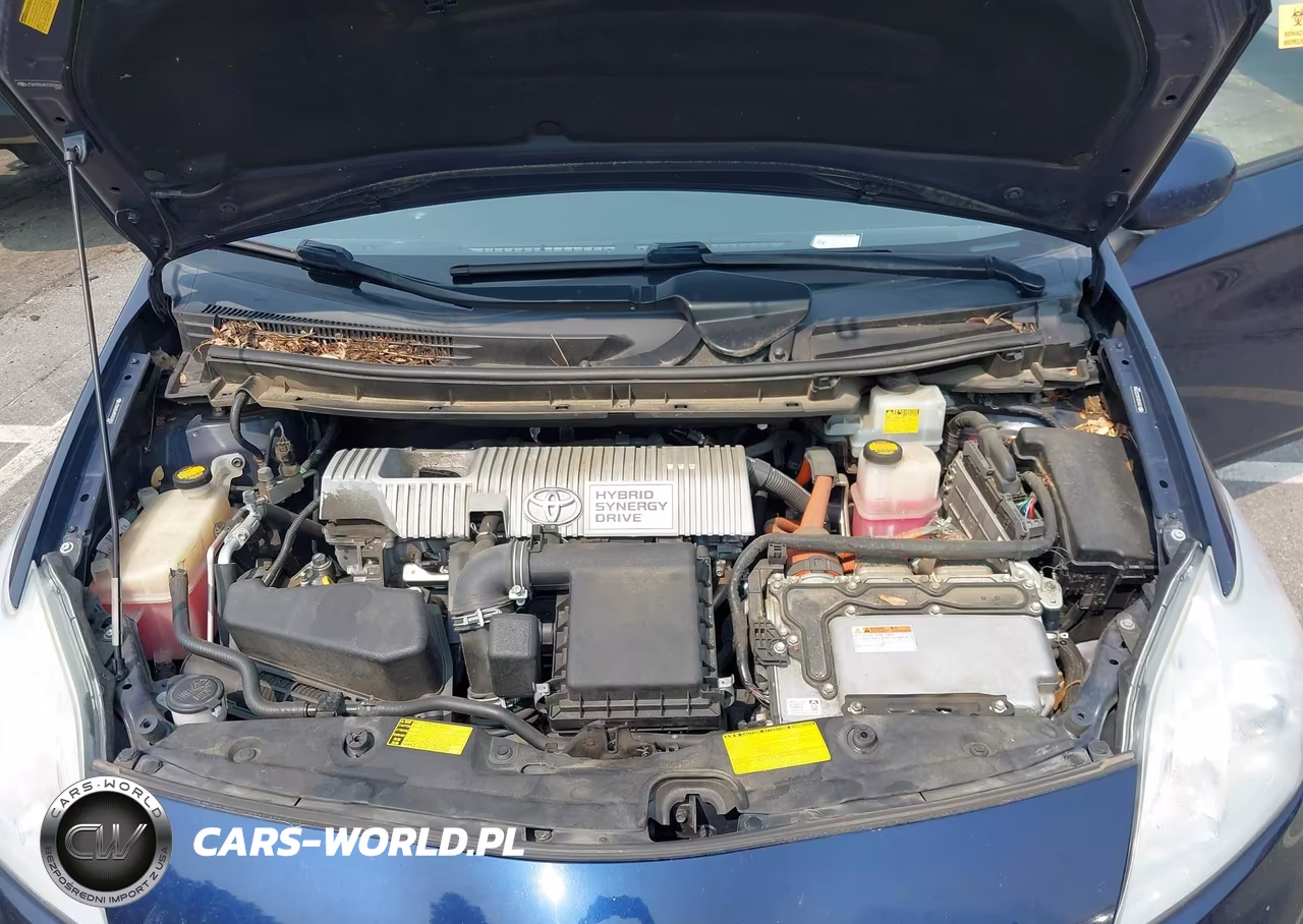 2012 Toyota Prius Two VIN:JTDKN3DU8C0333656 - 10