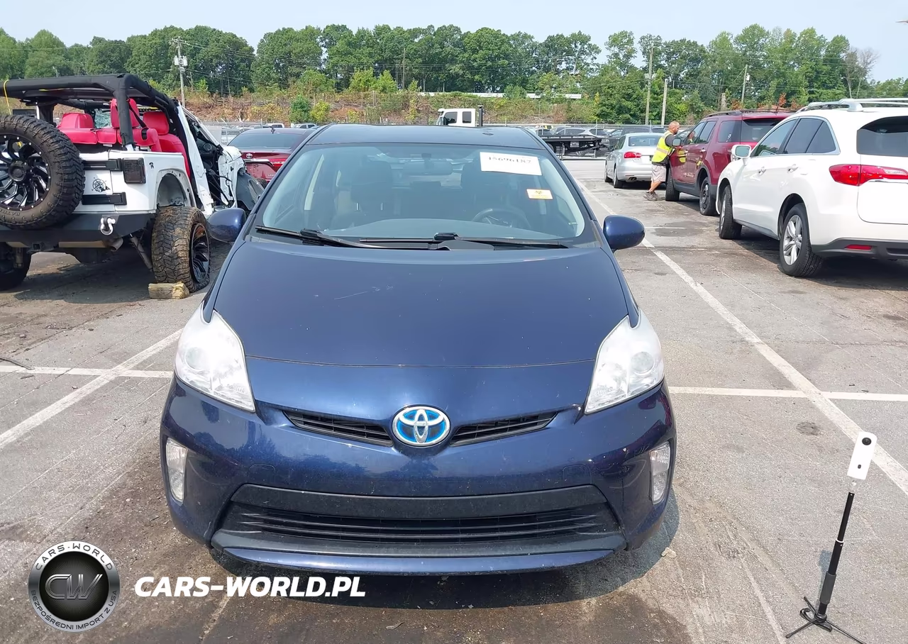 2012 Toyota Prius Two VIN:JTDKN3DU8C0333656 - 11