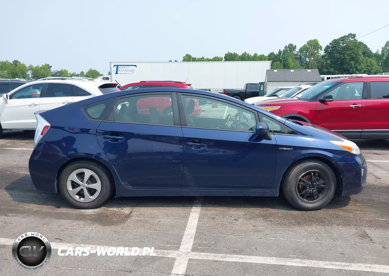 2012 Toyota Prius Two VIN:JTDKN3DU8C0333656 - 12
