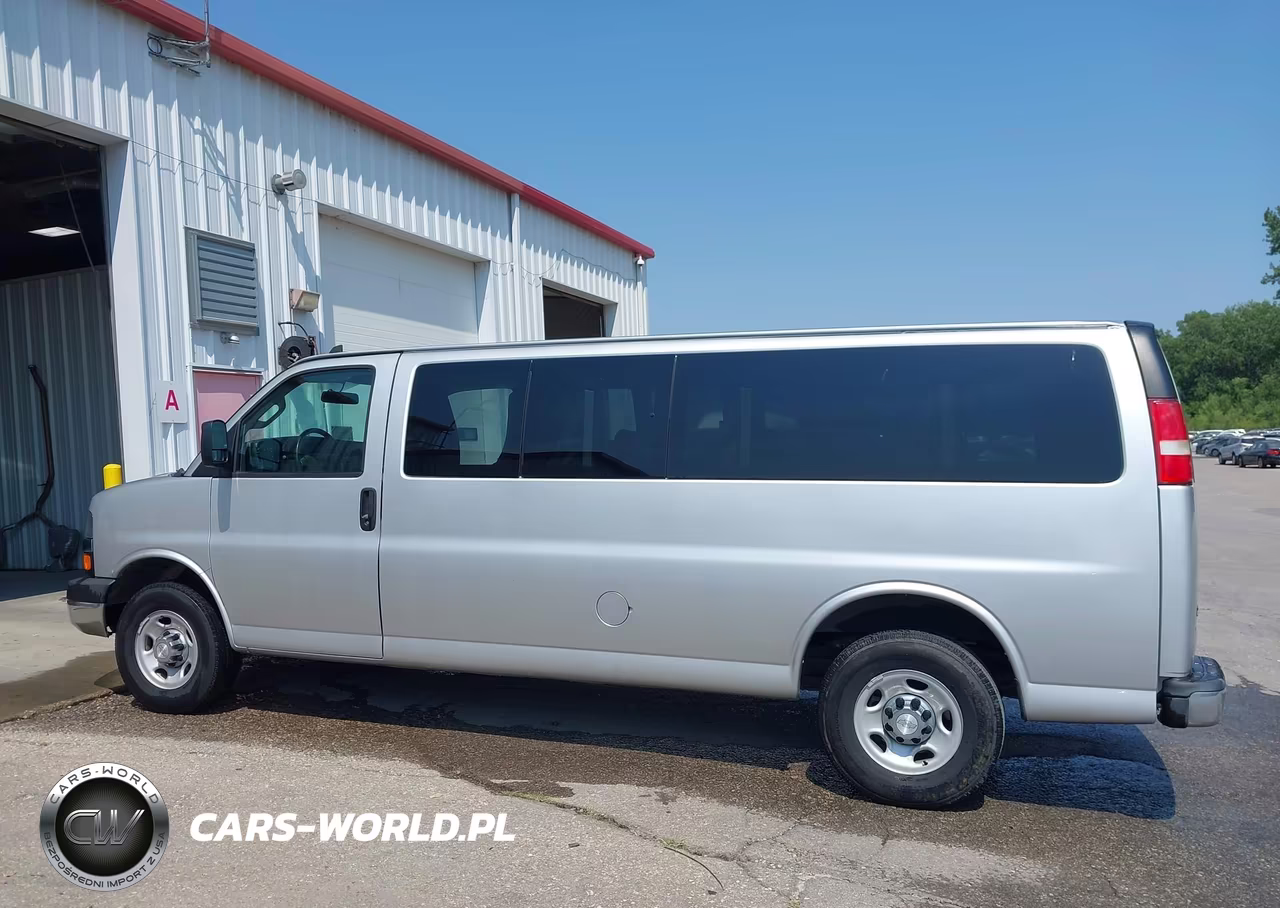 2016 Chevrolet Express 3500 Lt VIN:1GAZGPFF9G1316100 - 19