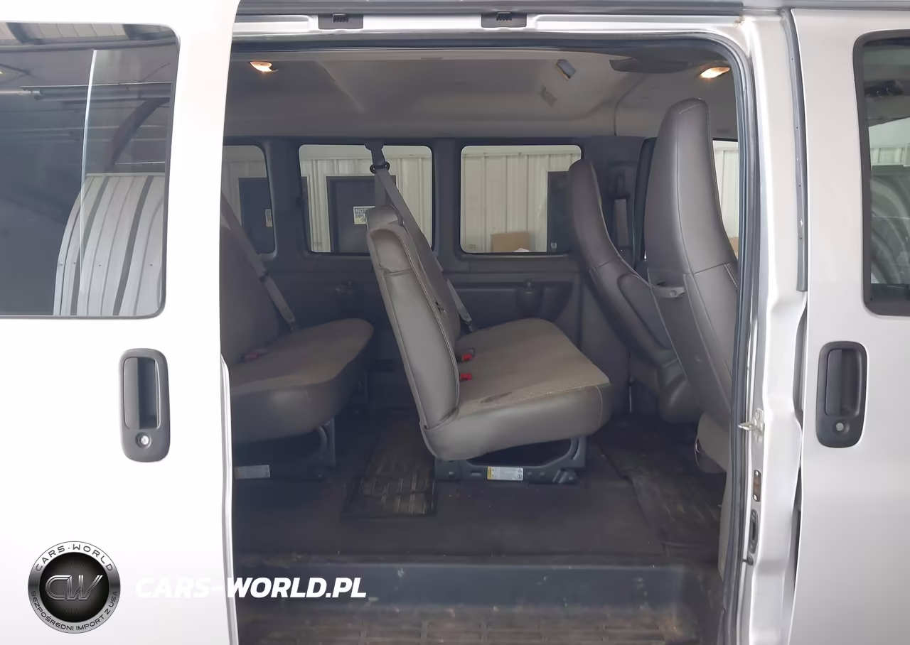 2016 Chevrolet Express 3500 Lt VIN:1GAZGPFF9G1316100 - 8