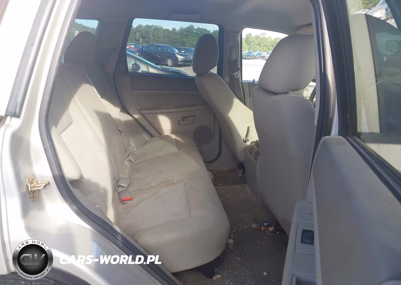 2007 Jeep Grand Cherokee Laredo VIN:1J8GS48K67C545434 - 8