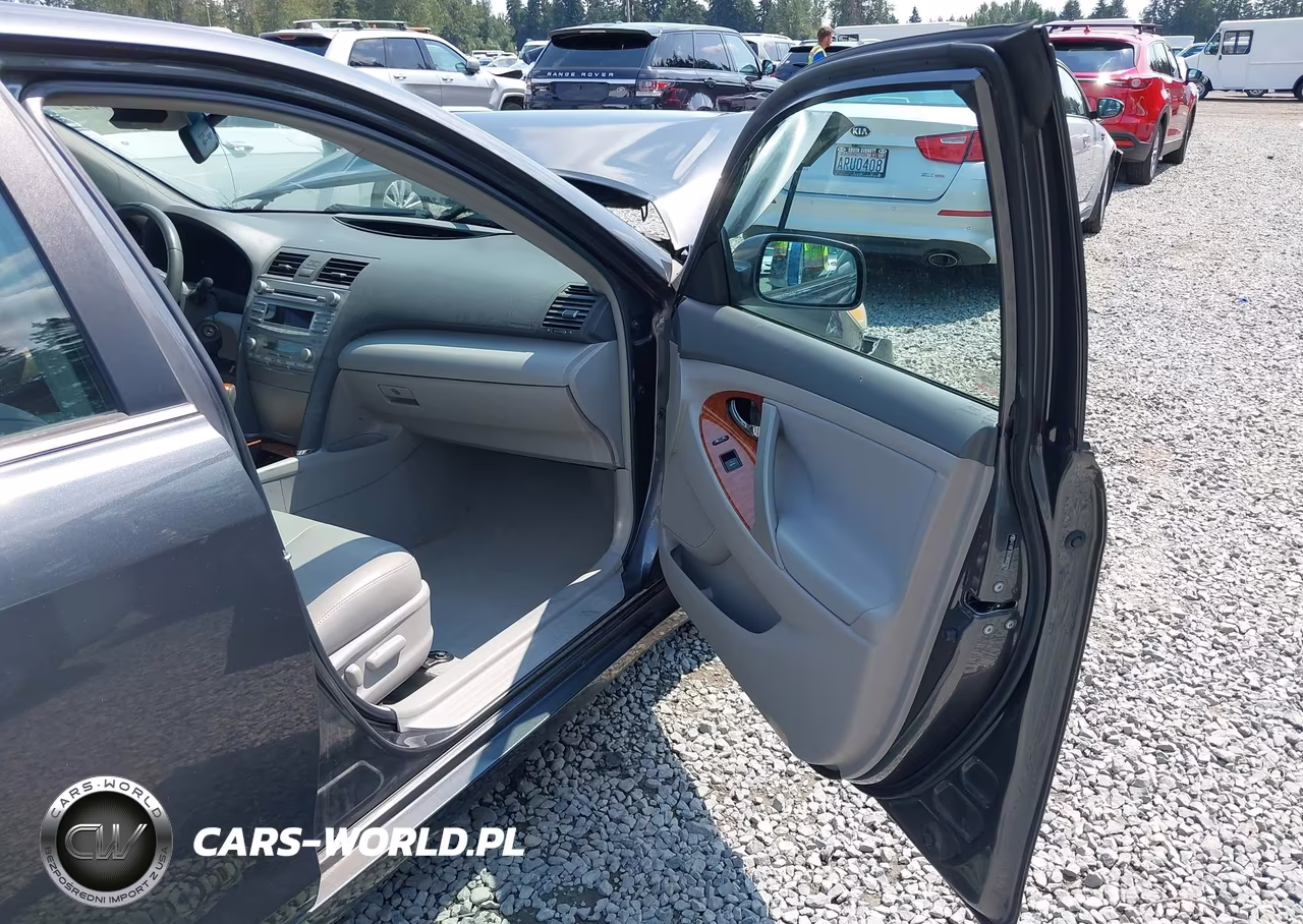 2010 Toyota Camry Xle VIN:4T4BF3EK2AR002878 - 5