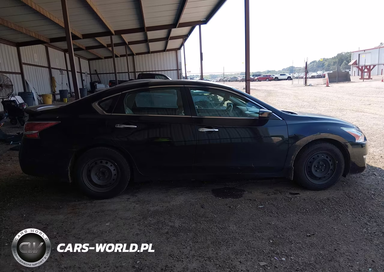 2015 Nissan Altima 2.5 S VIN:1N4AL3AP4FC570749 - 13