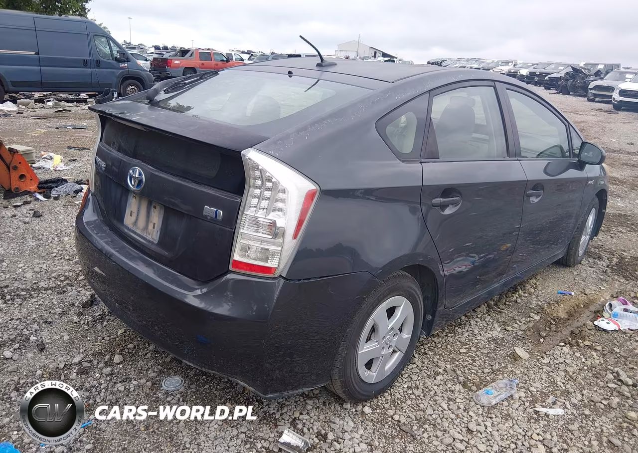 2011 Toyota Prius Three VIN:JTDKN3DU0B0295774 - 4