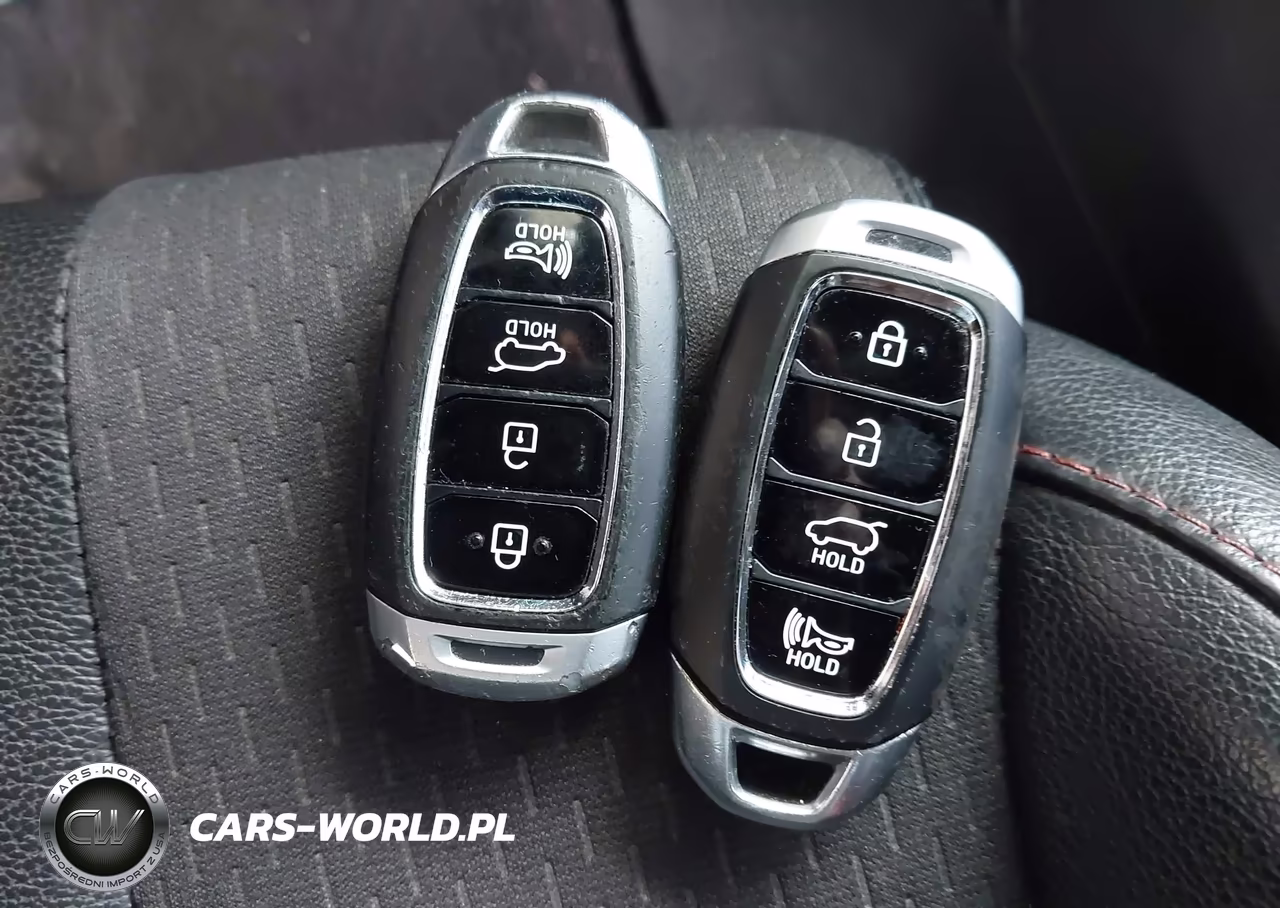 2020 Hyundai Veloster Turbo VIN:KMHTH6ABXLU021424 - 11