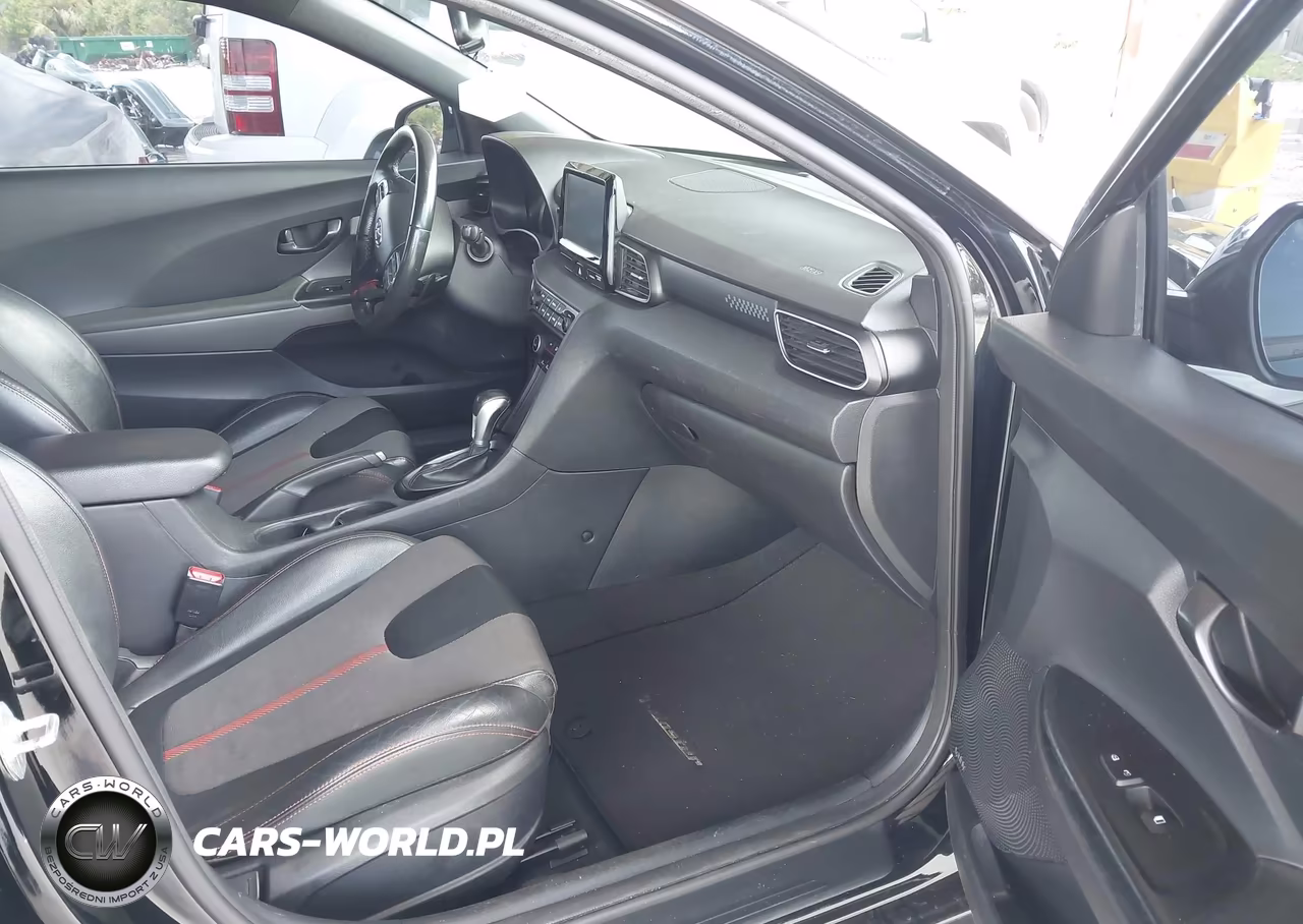 2020 Hyundai Veloster Turbo VIN:KMHTH6ABXLU021424 - 5