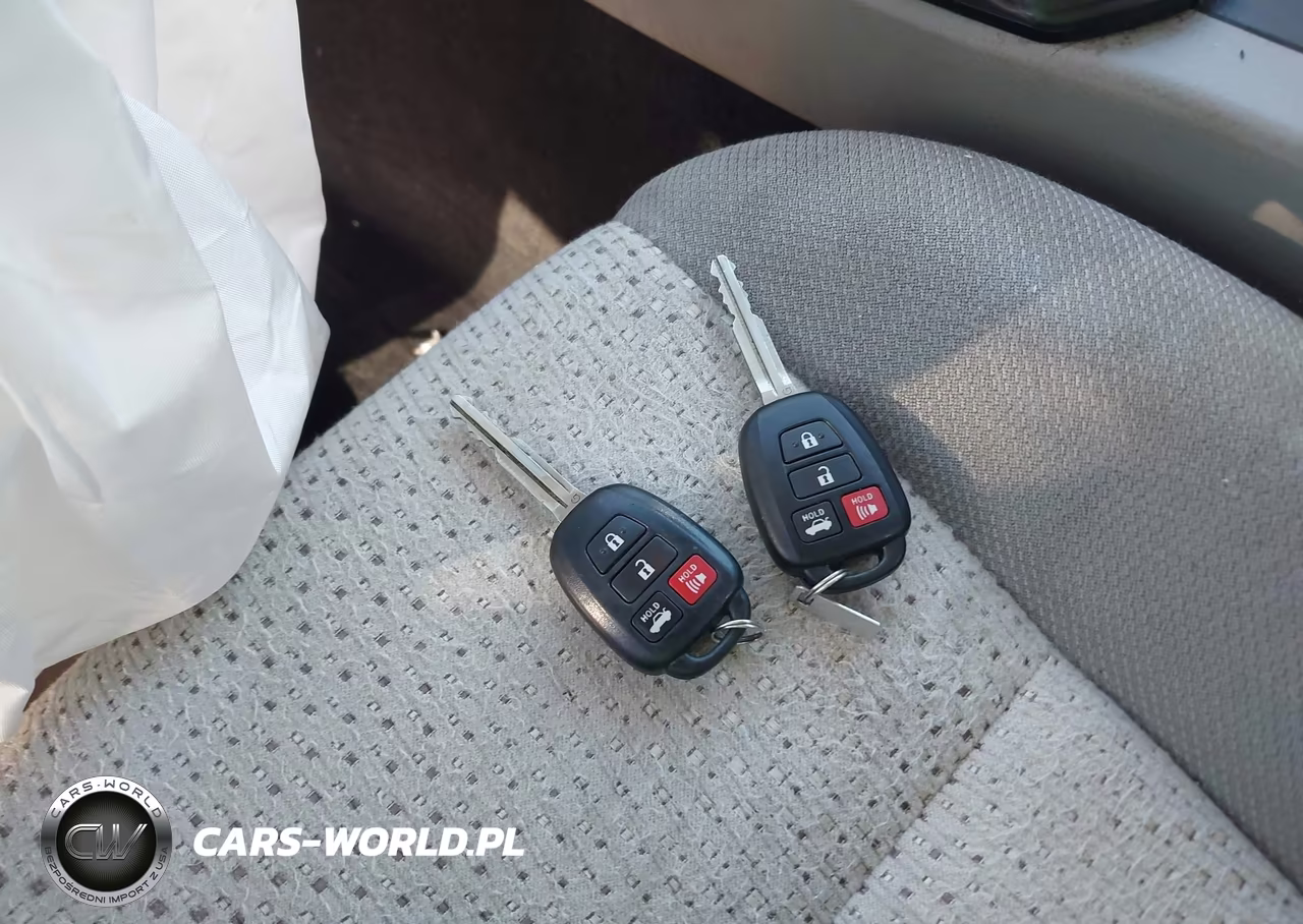 2014 Toyota Camry Le VIN:4T4BF1FK4ER441430 - 11