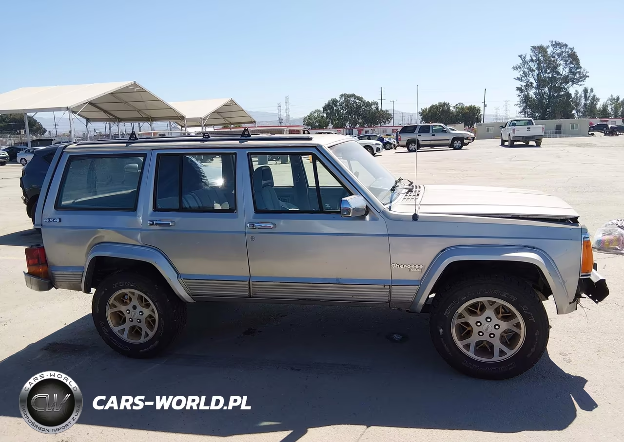 1988 Jeep Cherokee Laredo VIN:1JCMR7847JT139595 - 12