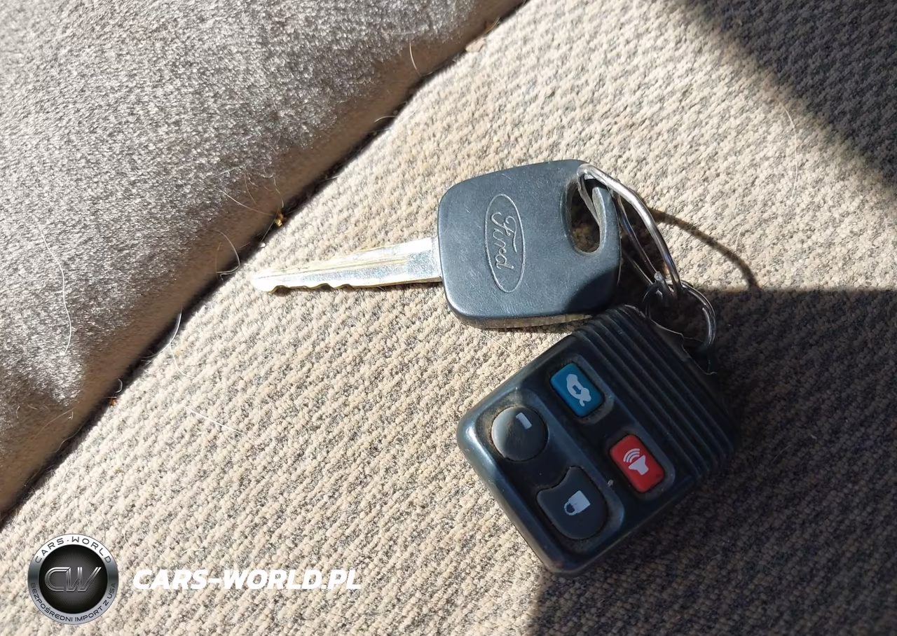 2003 Ford Focus Se VIN:1FAFP34P53W173213 - 11