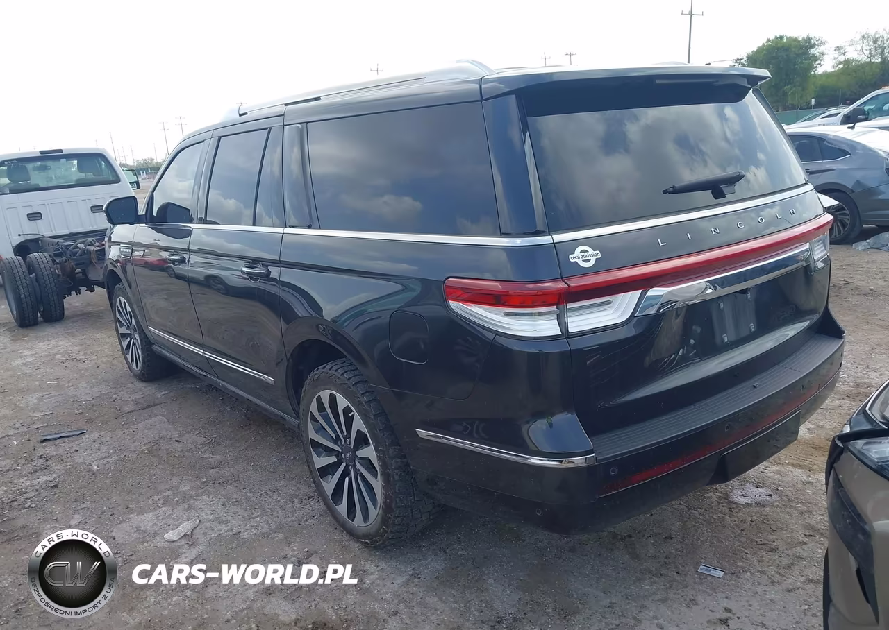 2024 Lincoln Navigator Reserve L VIN:5LMJJ3LG6REL17124 - 3