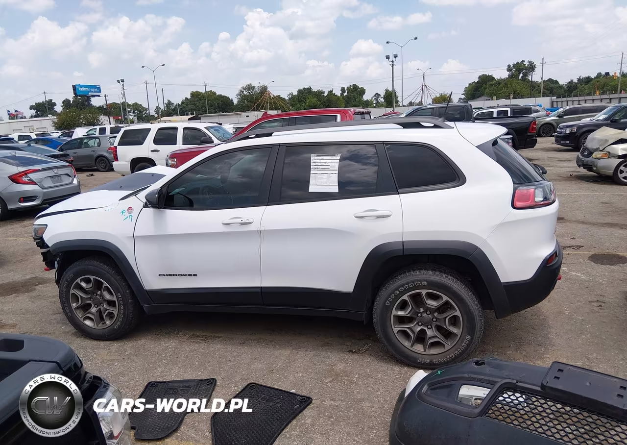 2020 Jeep Cherokee Trailhawk 4X4 VIN:1C4PJMBX2LD590311 - 15