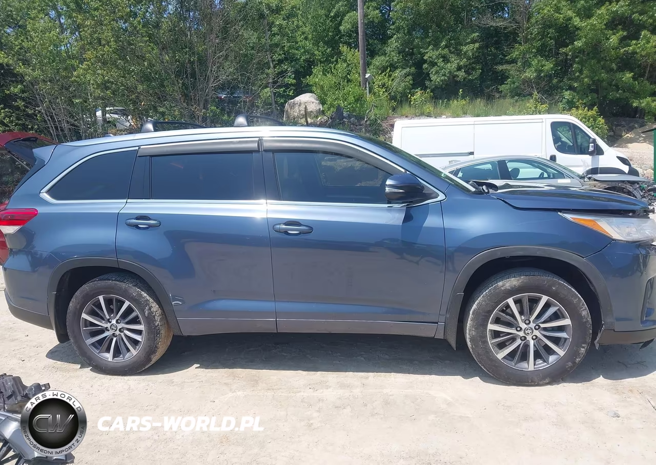 2017 Toyota Highlander Xle VIN:5TDJZRFH9HS449553 - 14