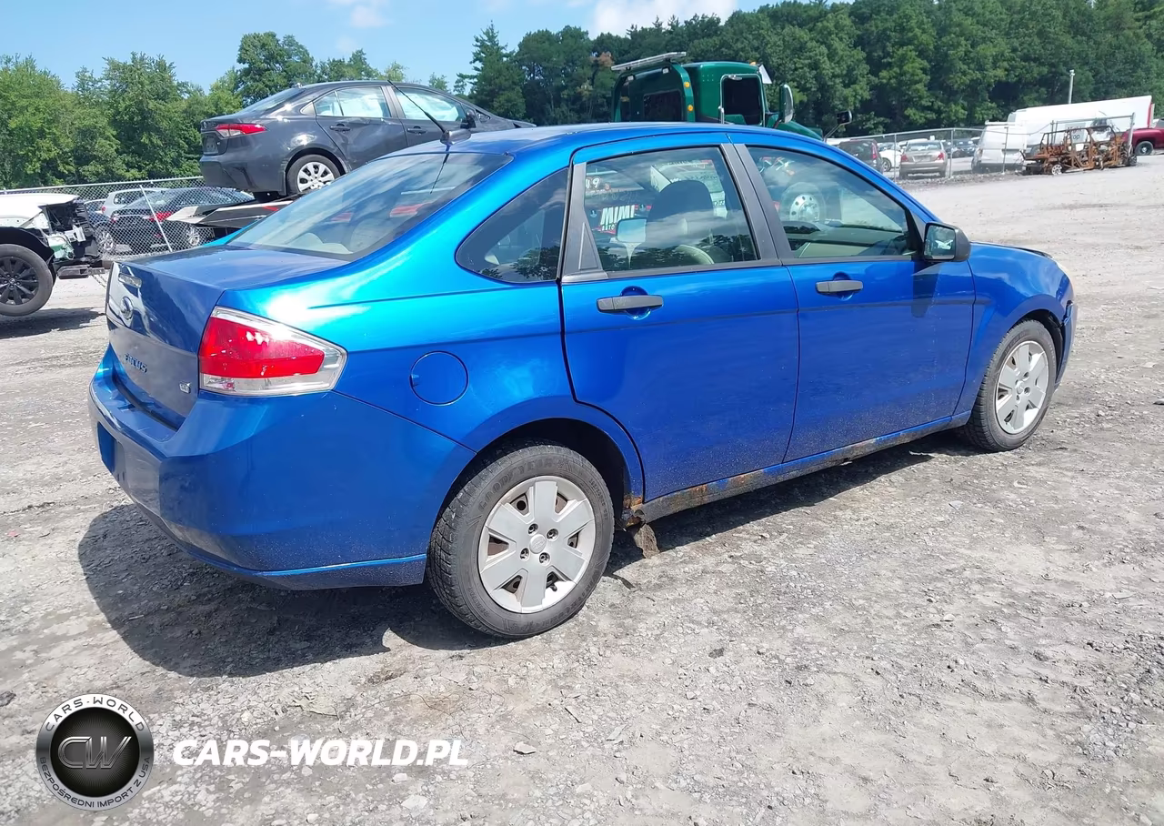 2011 Ford Focus Se VIN:1FAHP3FN5BW137203 - 4