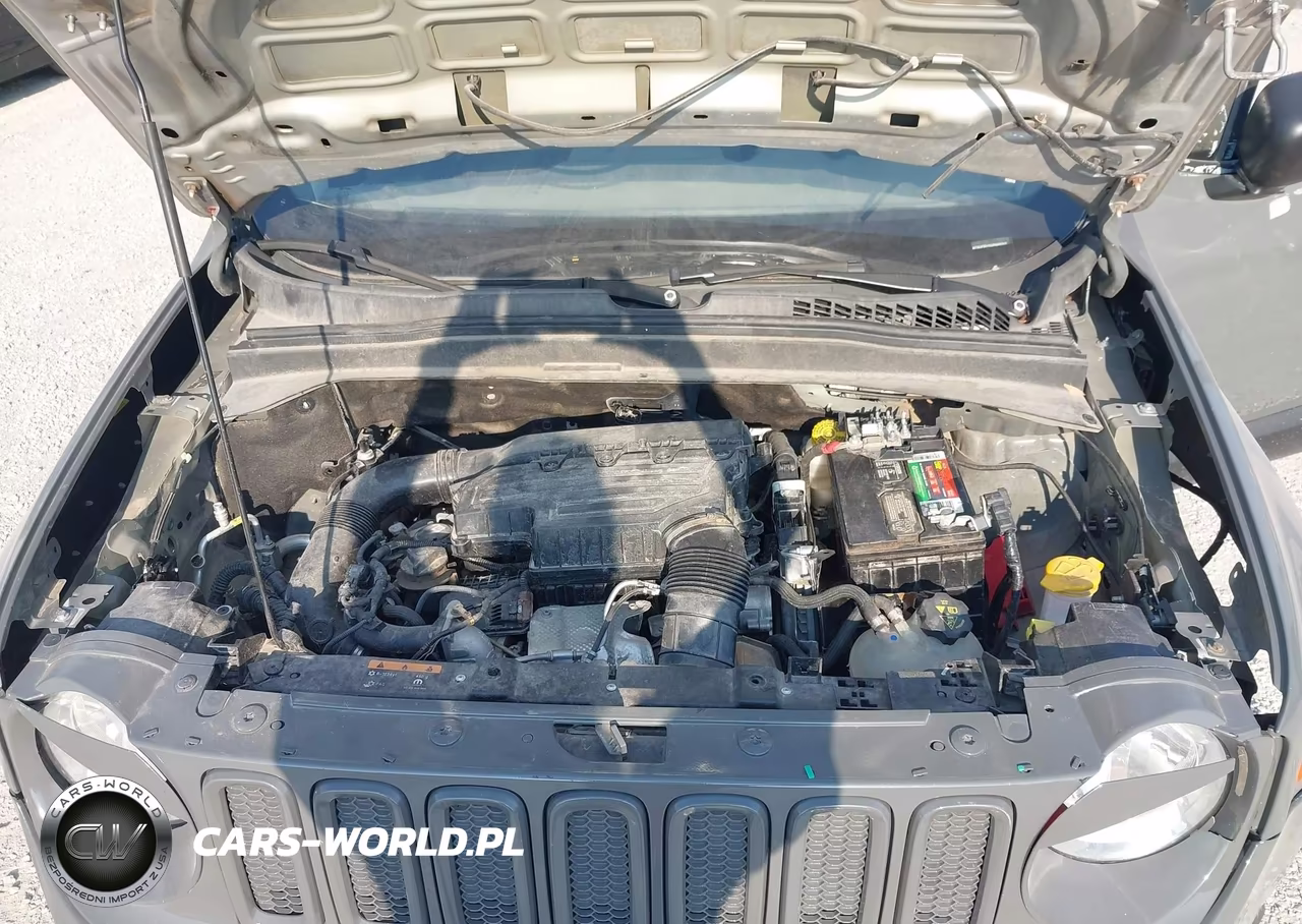 2022 Jeep Renegade Latitude 4X4 VIN:ZACNJDB15NPN80201 - 10