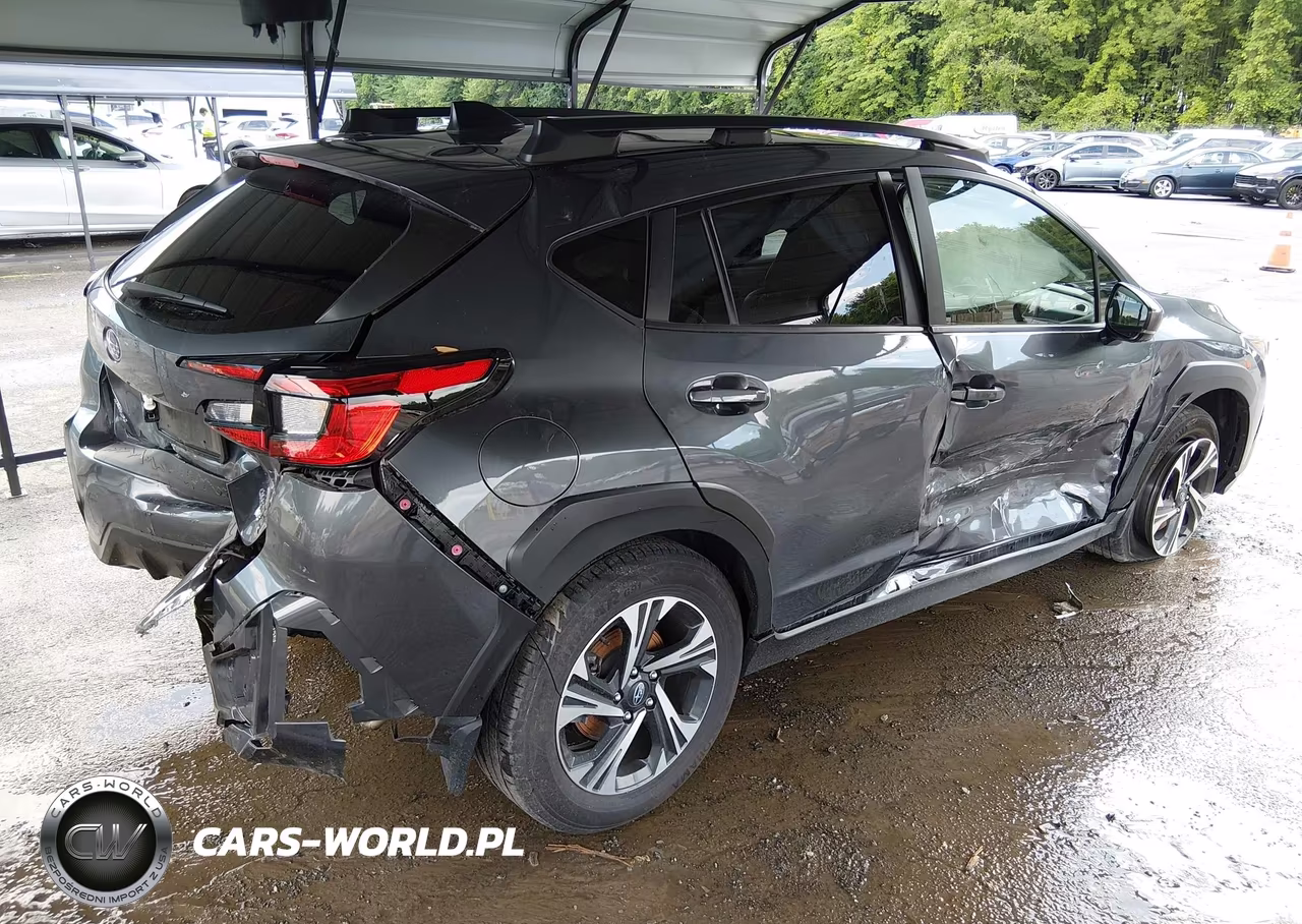 2024 Subaru Crosstrek Premium VIN:JF2GUADC1R8289807 - 4