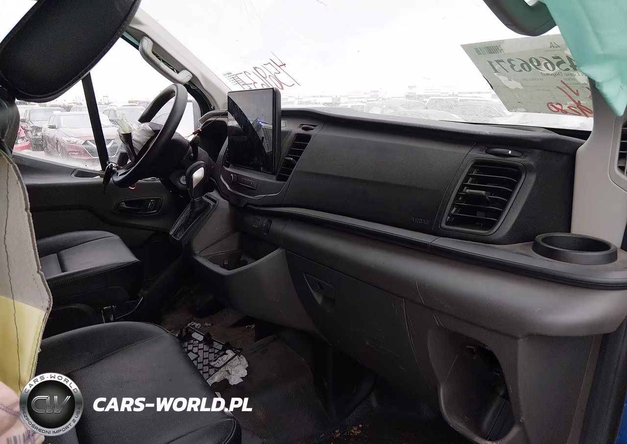 2023 Ford Transit-250 VIN:1FTBR1Y8XPKB54633 - 5