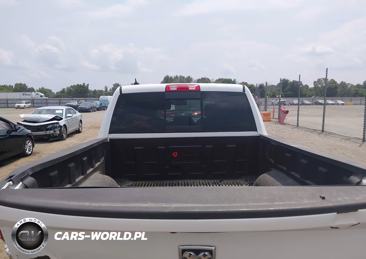 2015 Ram 1500 Big Horn VIN:1C6RR7LM1FS610420 - 18