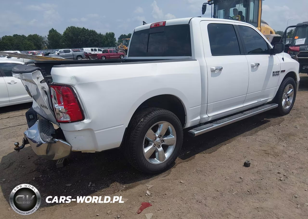 2015 Ram 1500 Big Horn VIN:1C6RR7LM1FS610420 - 4