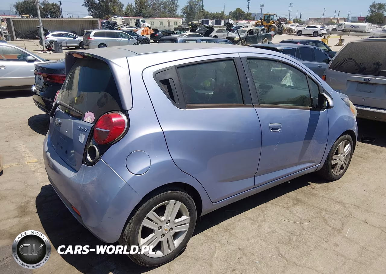 2015 Chevrolet Spark Ls Cvt VIN:KL8CB6S98FC748209 - 4
