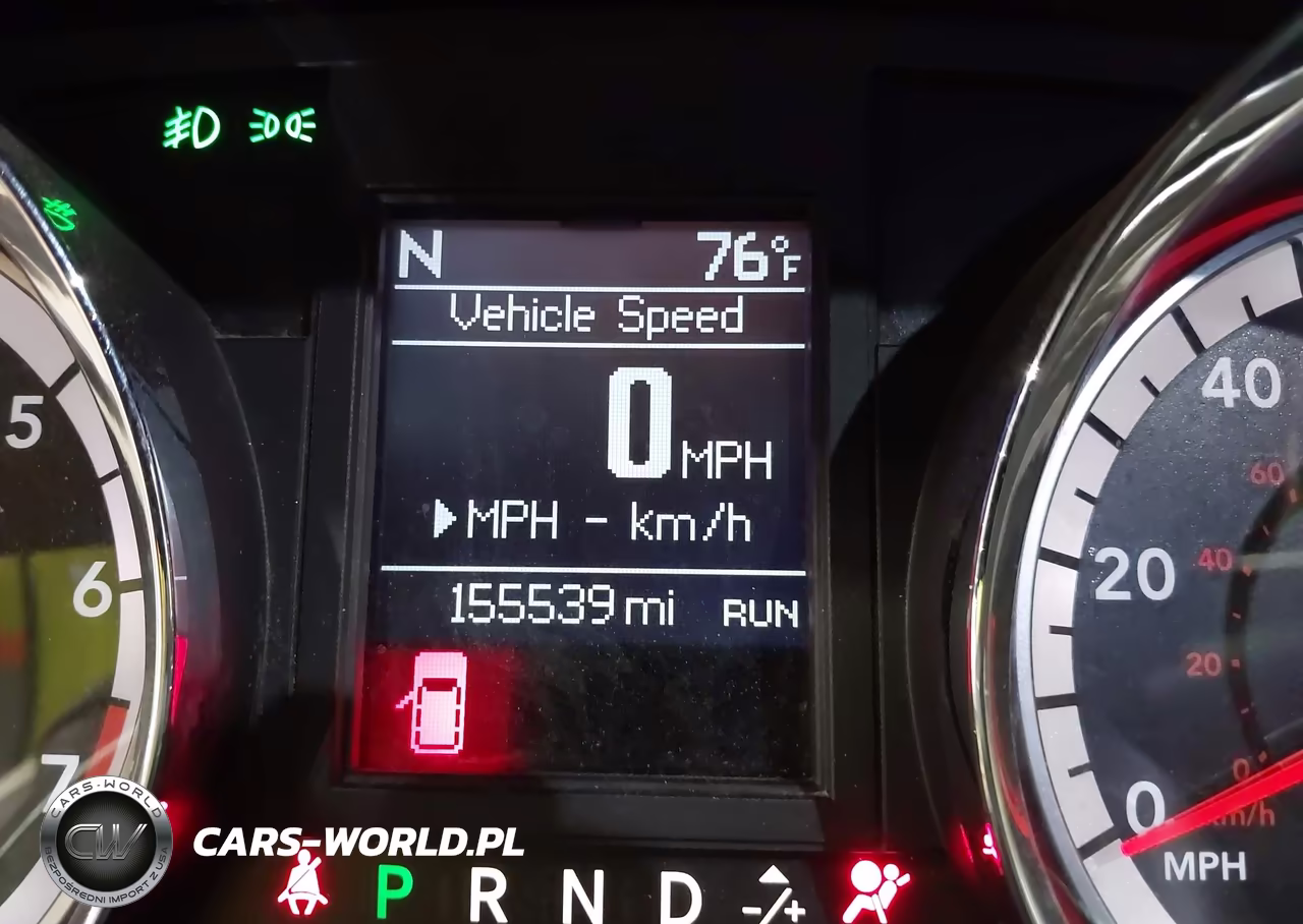 2016 Dodge Grand Caravan R-T VIN:2C4RDGEGXGR329704 - 15