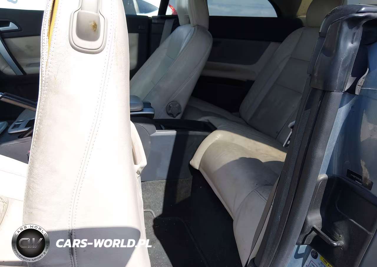 2011 Volvo C70 T5 (Retail Only) VIN:YV1672MC0BJ107188 - 8