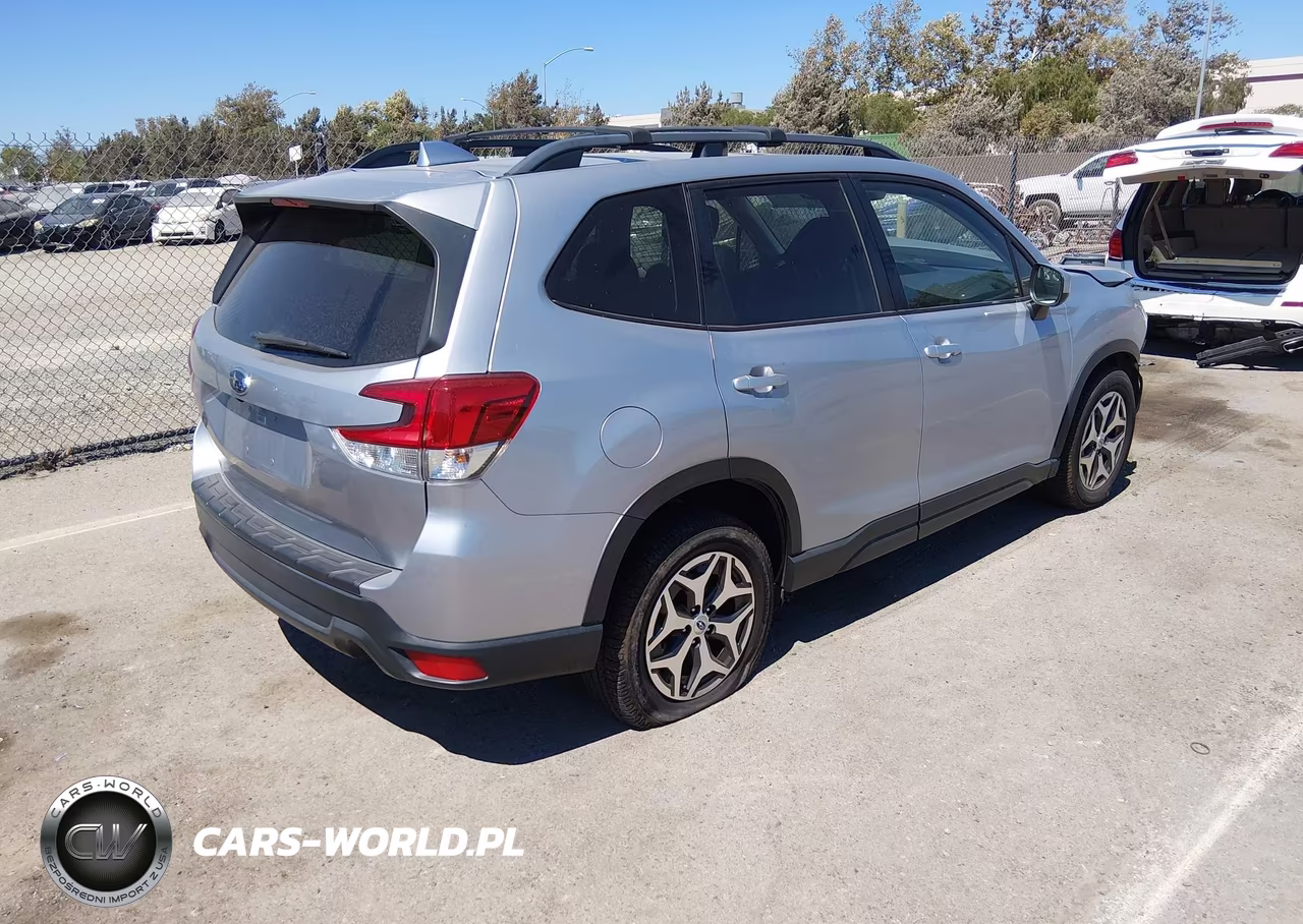 2021 Subaru Forester Premium VIN:JF2SKAJC5MH430245 - 4