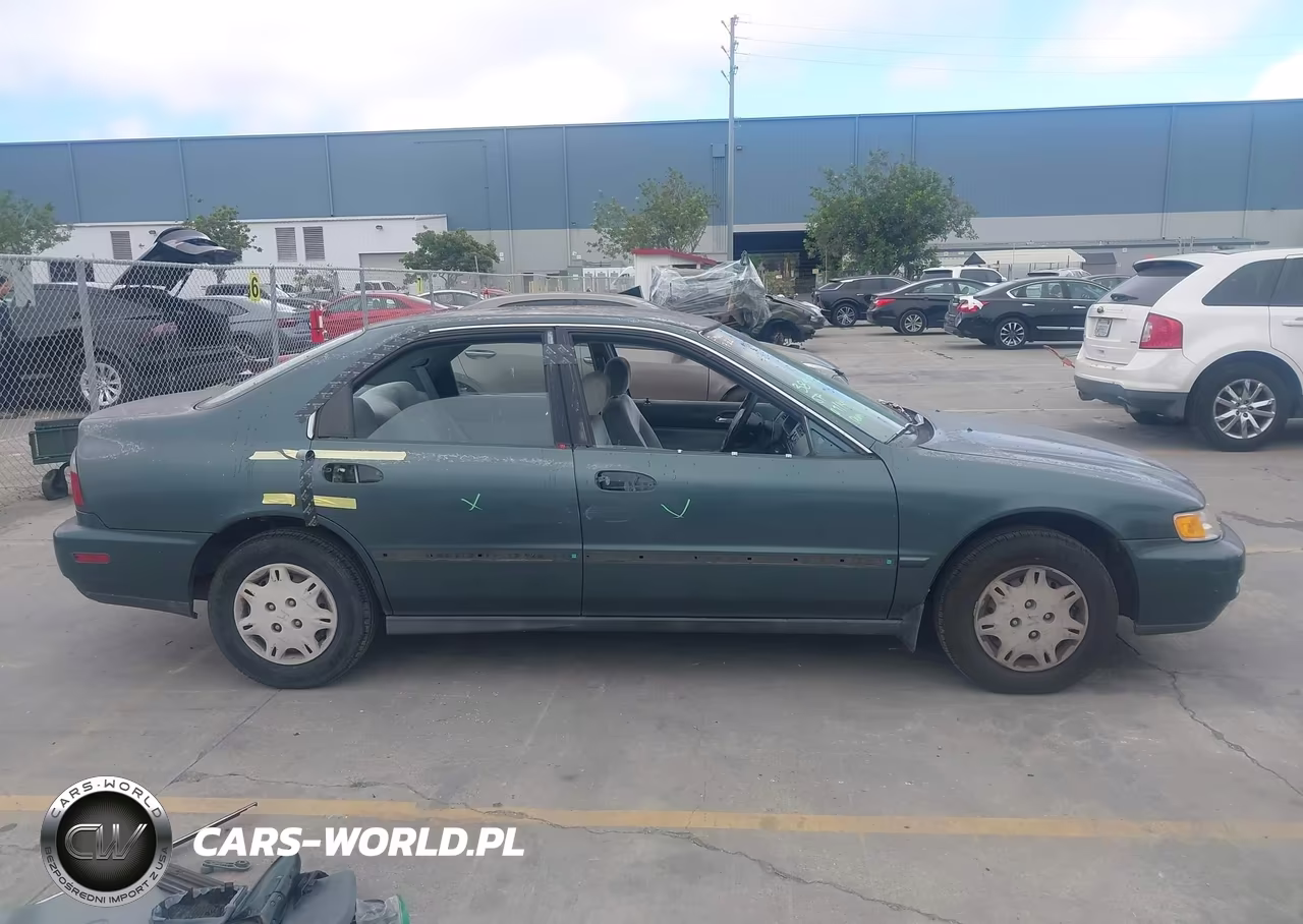 1996 Honda Accord Value VIN:1HGCD5692TA273607 - 14
